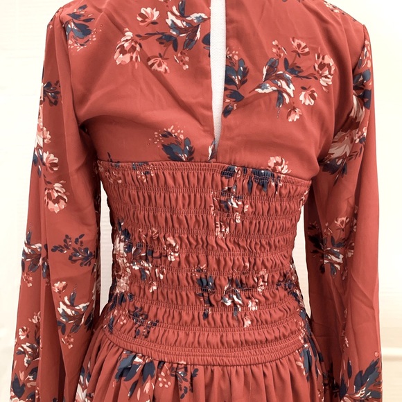NWT BOHO BABYDOLL RUST FLORAL SWING MINI DRESS - Picture 5 of 9
